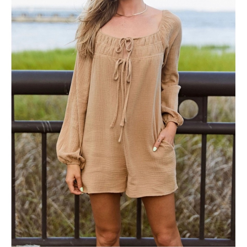 MEDIUM VESTIQUE TAN ROMPER